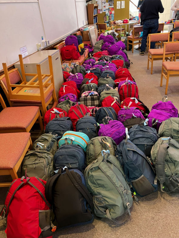 Mothe & baby backpaks for Ukraine